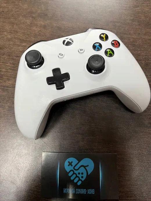    Microsoft Xbox One Wireless Controller 1708   